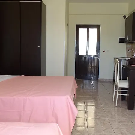 Gabbiano * Sarandë